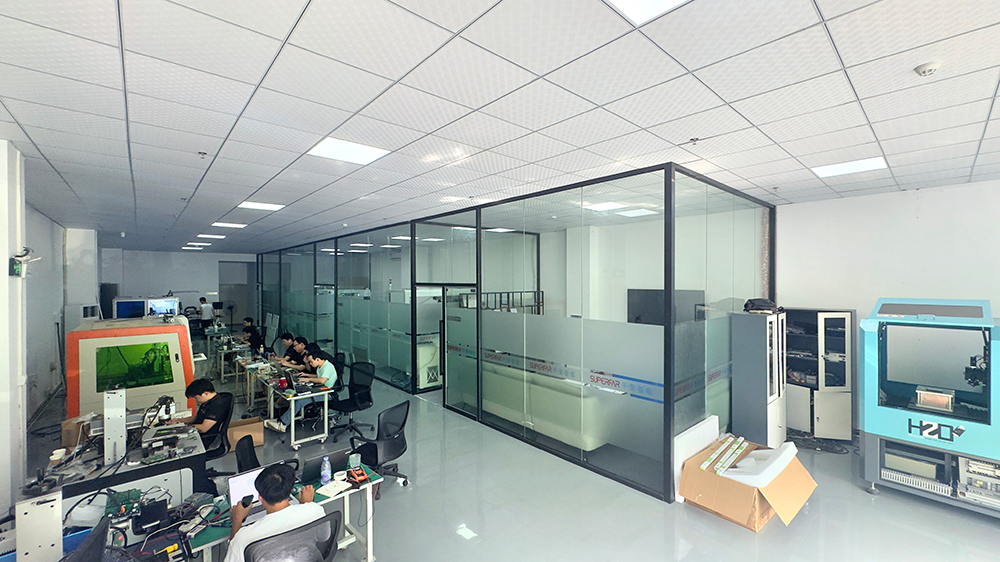 测试实验室展示.png